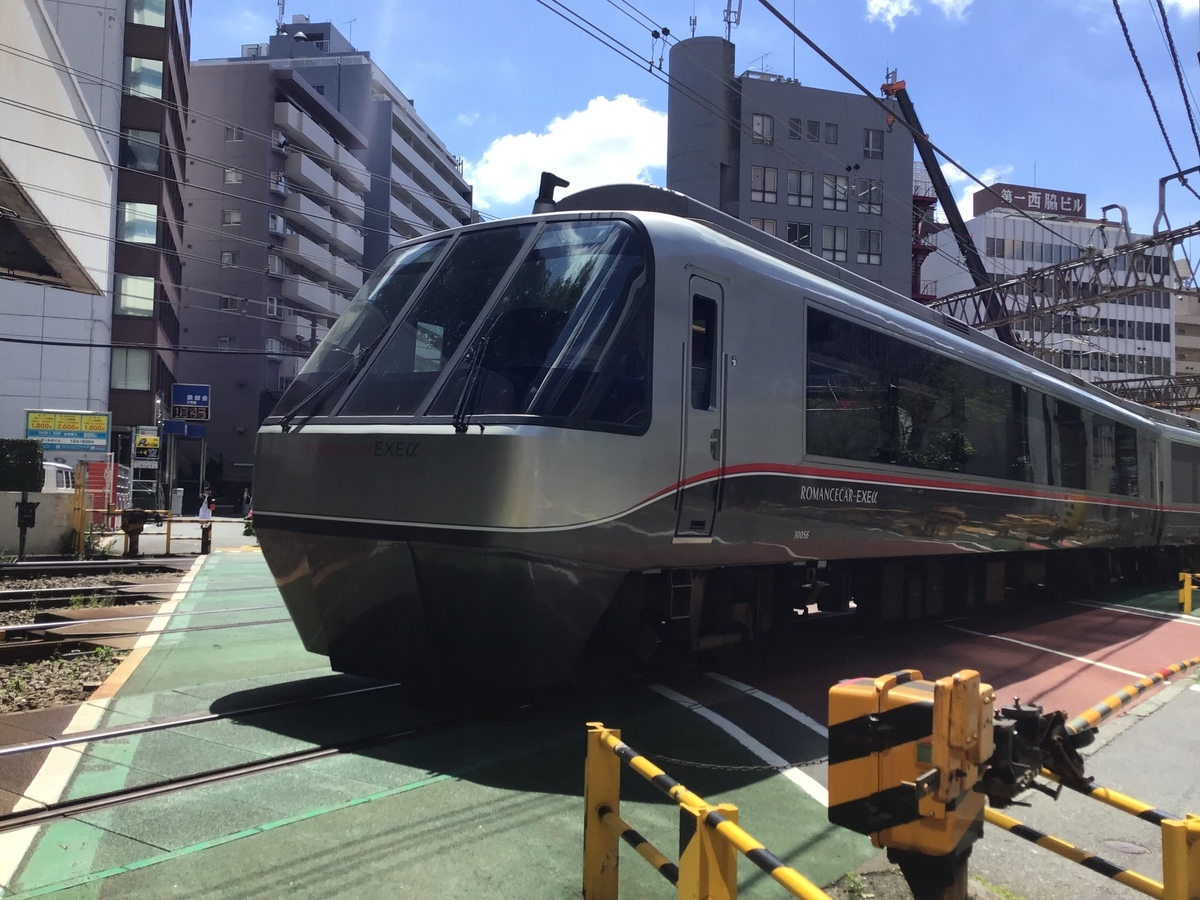 ぶらり鉄道沿線RUN　小田急線新宿駅ー代々木八幡駅を走る