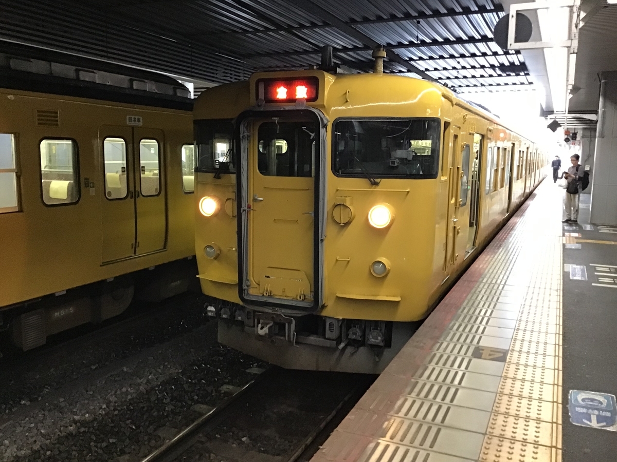 白壁の風情あふれる倉敷美観地区散歩